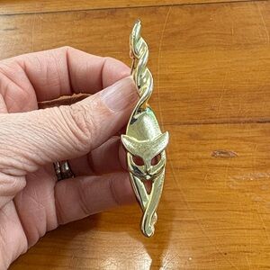 Vintage AJC Gold Tone Cat Brooch - 1990s
